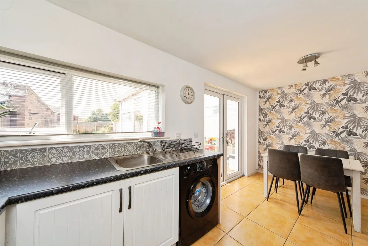Deansfield Way, Elton, CH2, photo 5