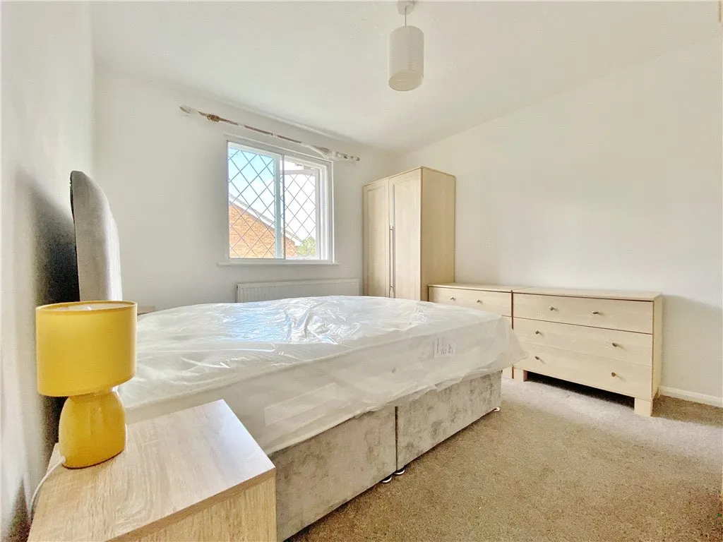 Hawthorn Close, Hounslow, TW5, photo 7