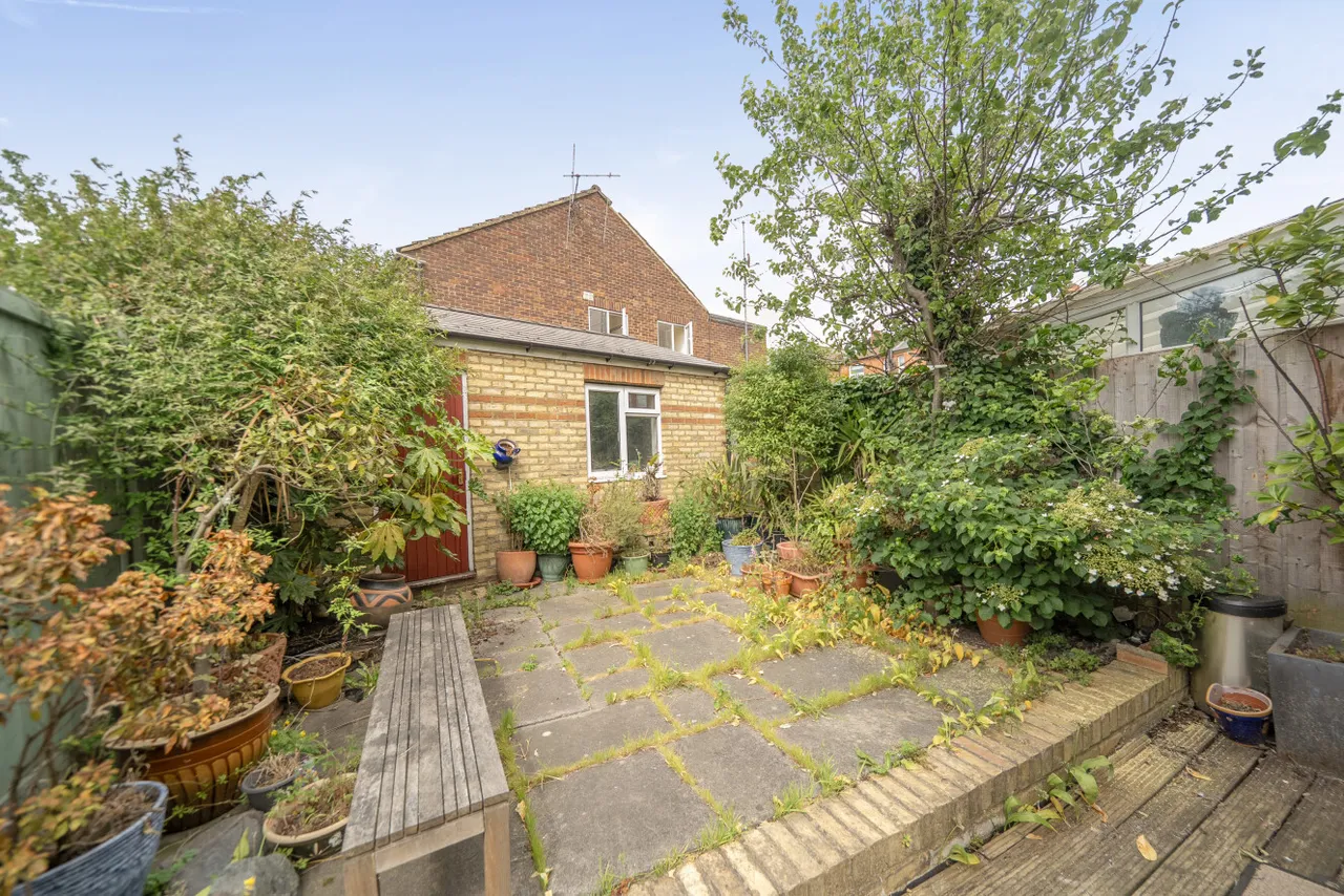 Nether Street, London, N12, photo 11