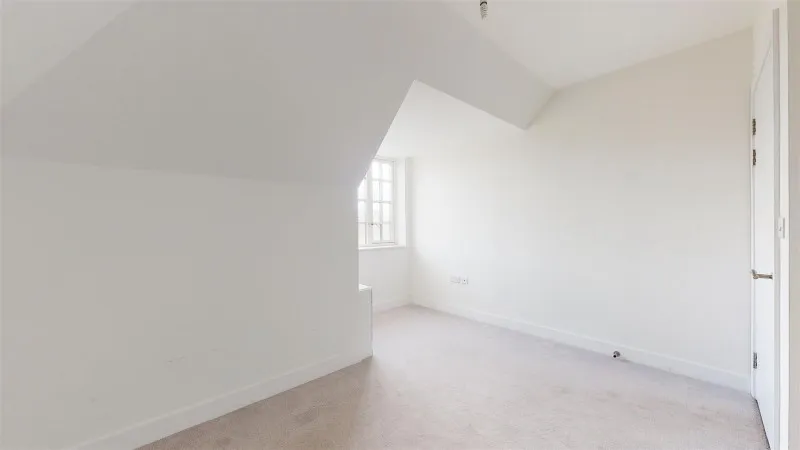 Egerton Drive, Isleworth, photo 15