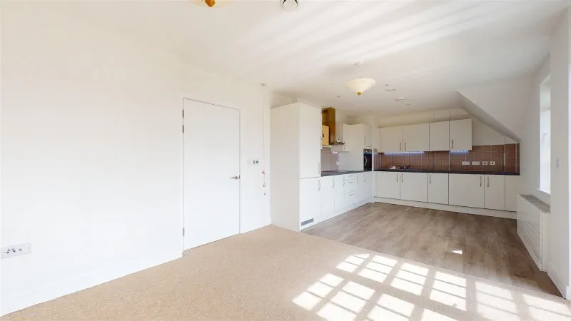 Egerton Drive, Isleworth, photo 12