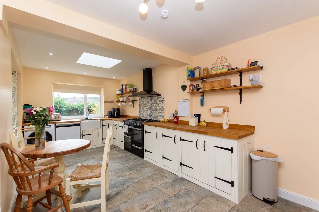 Penrhos Avenue, Llandudno Junction, photo 10