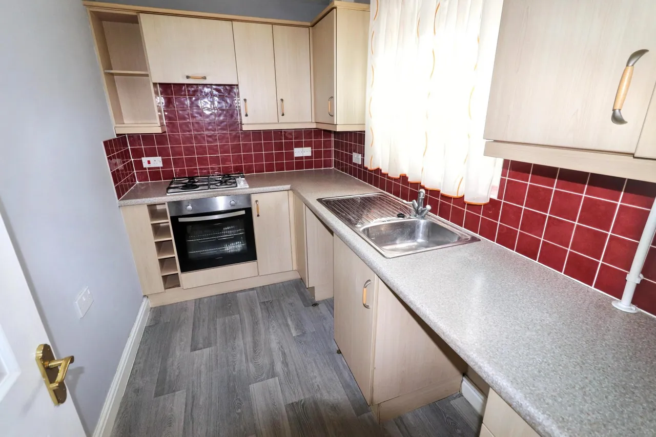 Kingfisher Court, Spalding, PE11, photo 2