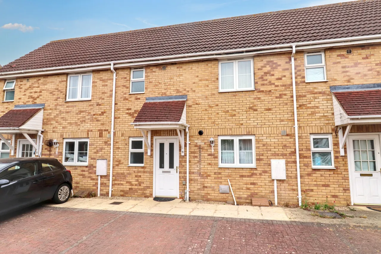 2 bed house for sale, Kingfisher Court, Spalding, PE11