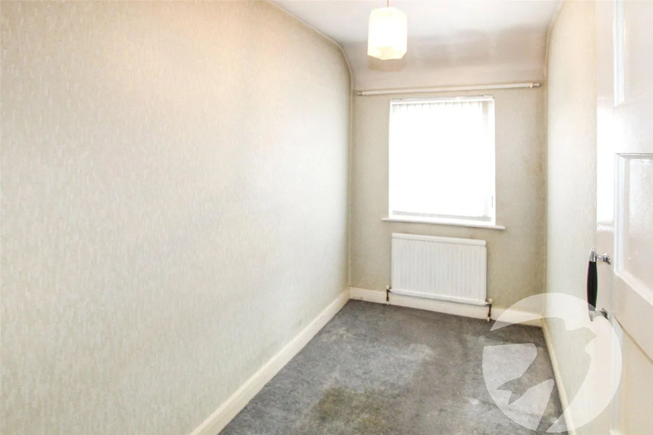 Castlewood Drive, SE9, photo 5