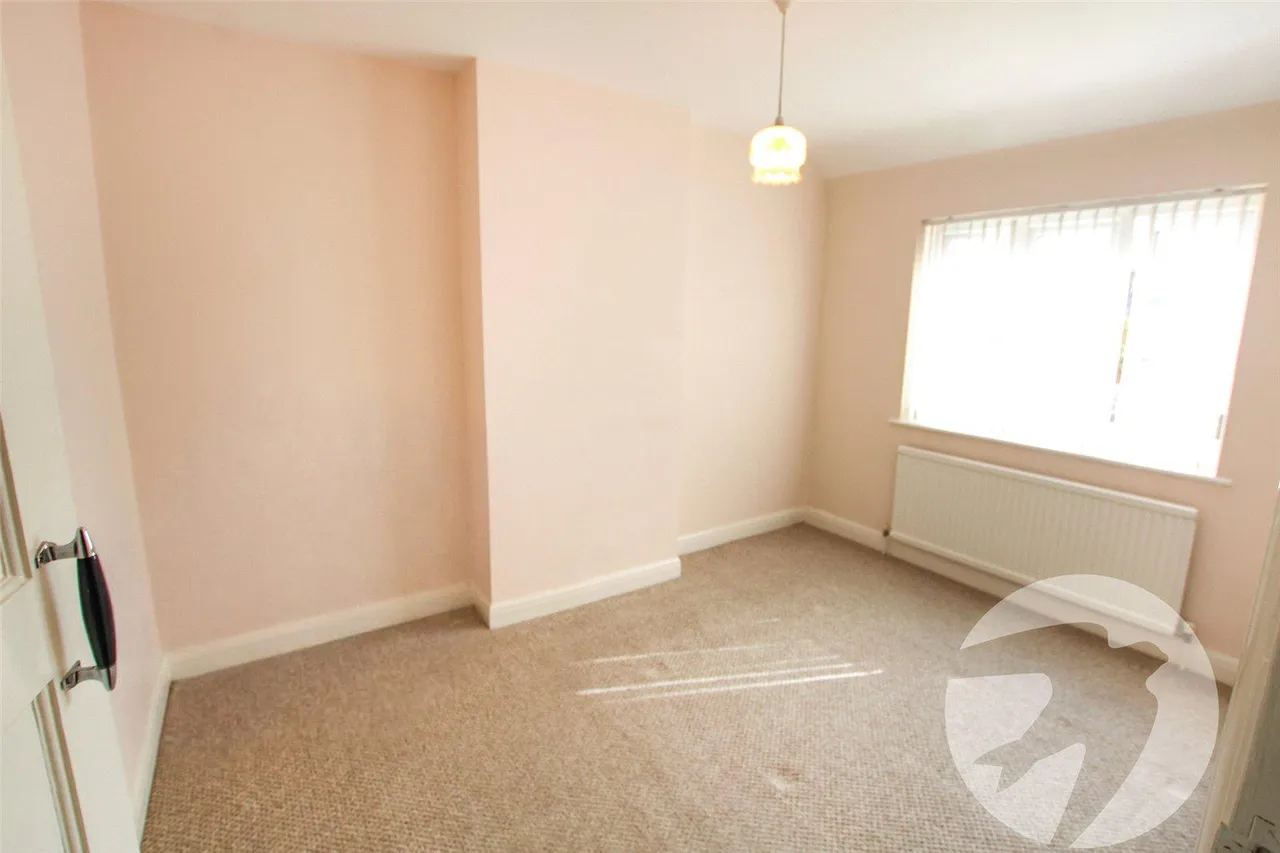 Castlewood Drive, SE9, photo 7