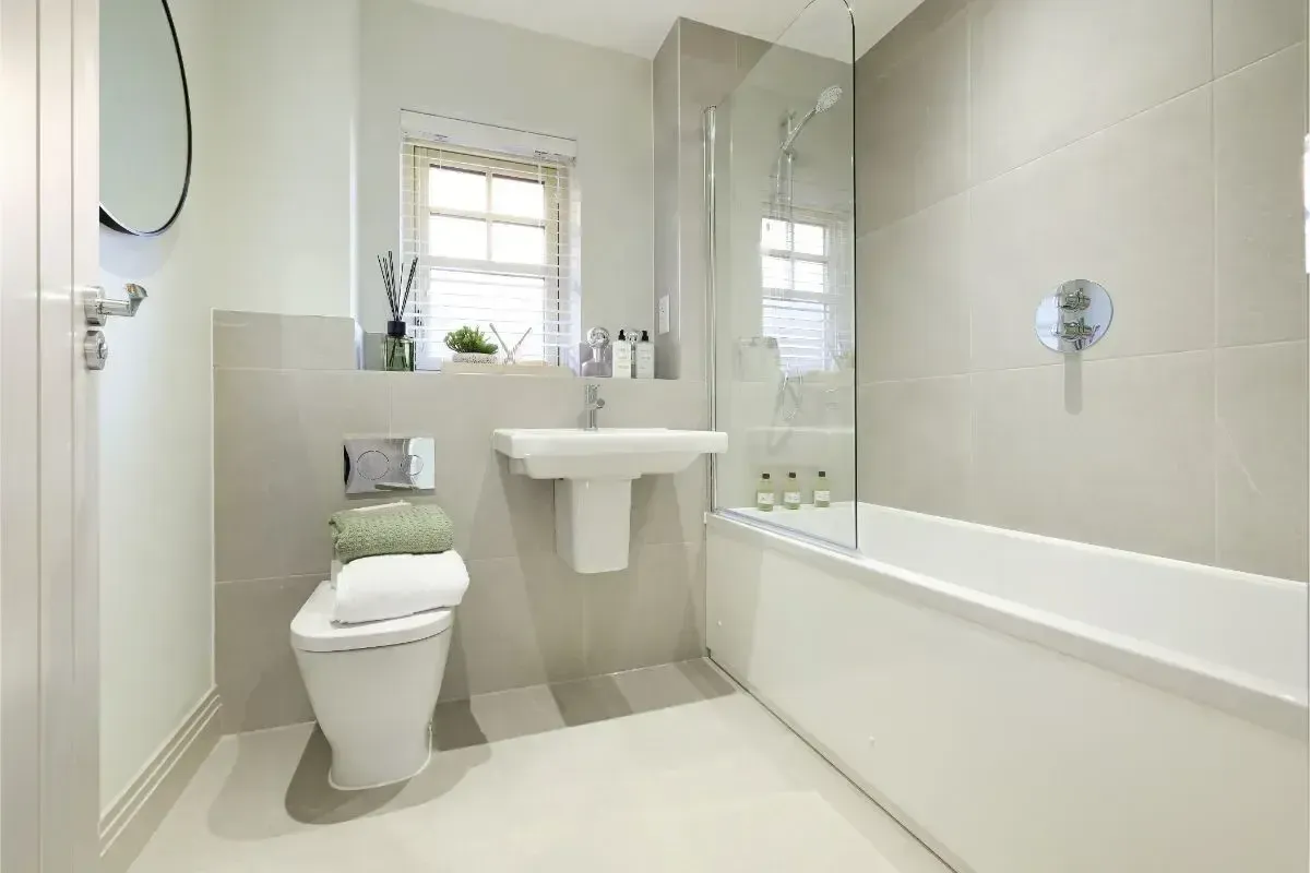 Headley Chase, Epsom, KT18, photo 5