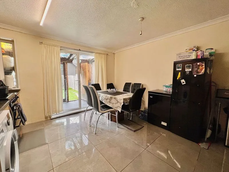 Mullion Place Fishermead, Milton Keynes MK6 2DX, photo 5