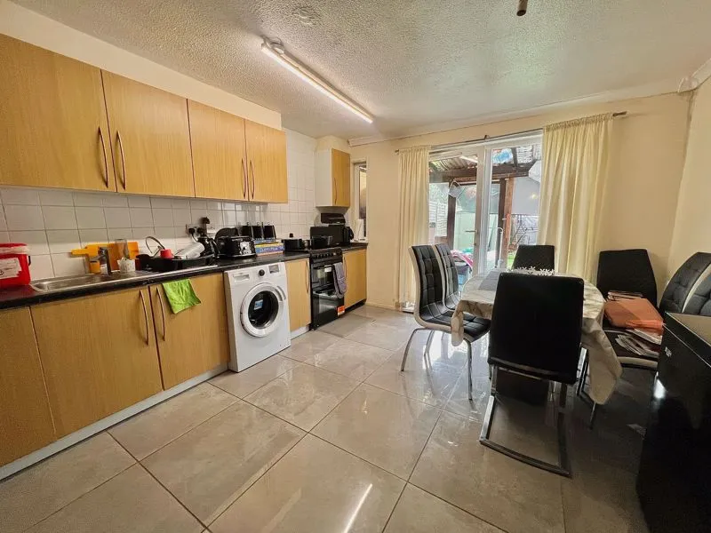 Mullion Place Fishermead, Milton Keynes MK6 2DX, photo 4