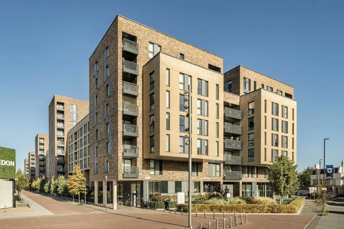 Greyhound Parade, SW17, photo 5