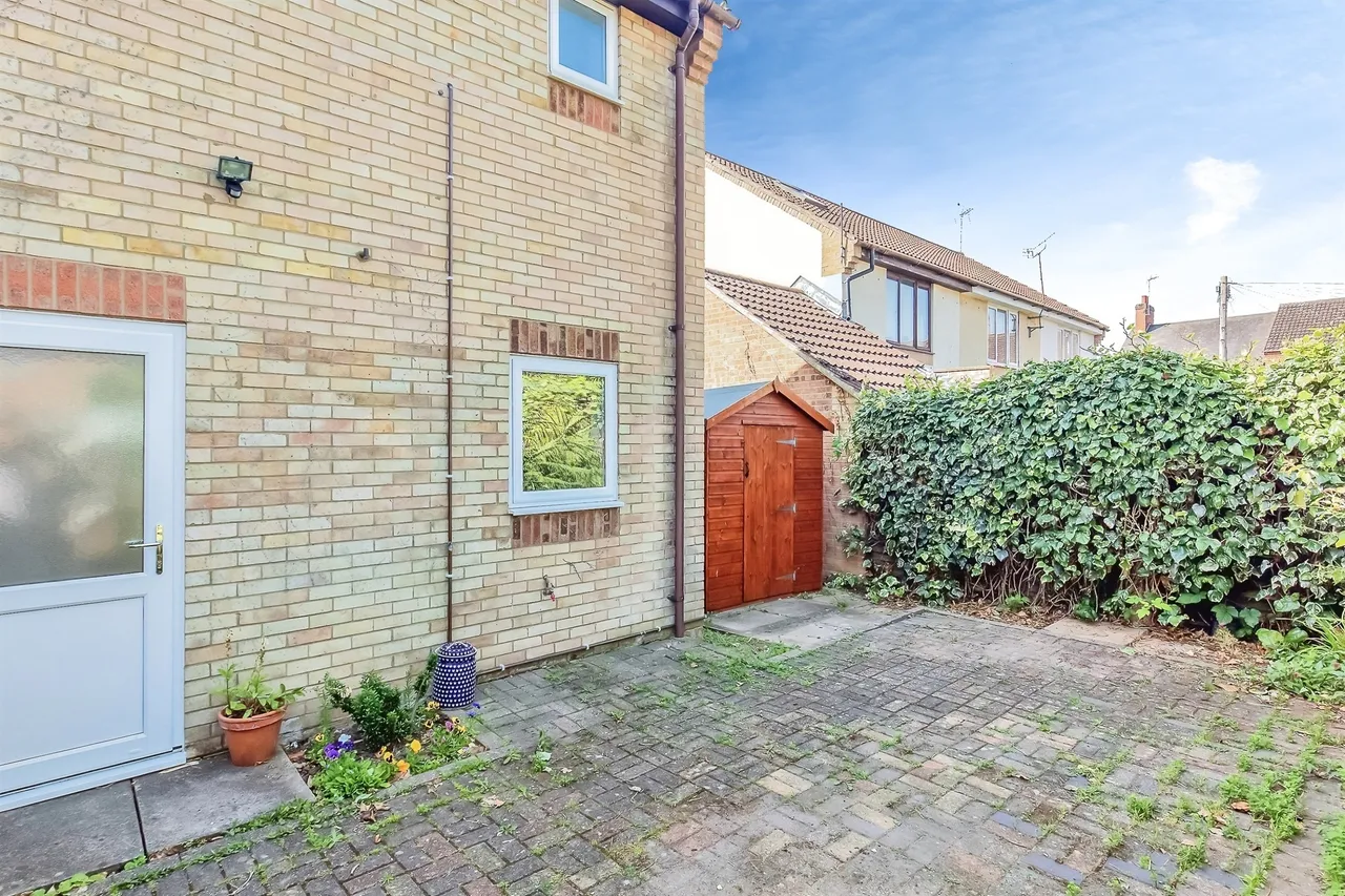 Norbury Close, Market Harborough, LE16, photo 8
