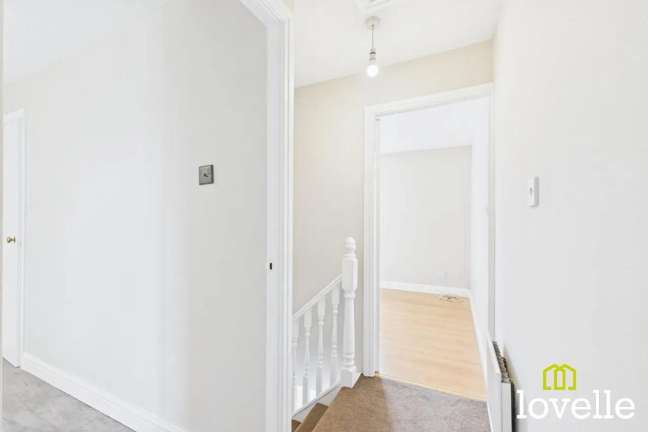 Cawthorne Drive, Hull, HU4, photo 11