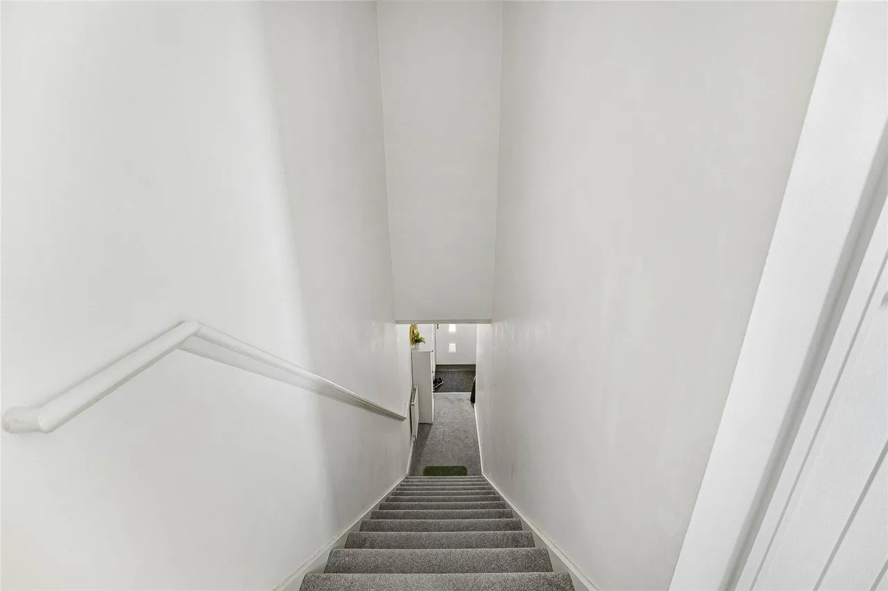 Castle Hill Drive, Ebbsfleet Valley, DA10, photo 20