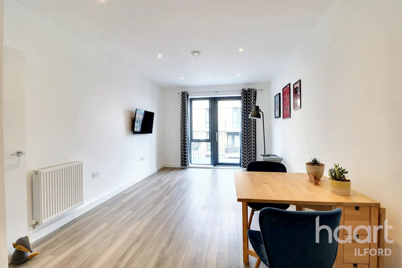 Roden Street, Ilford, IG1, photo 4