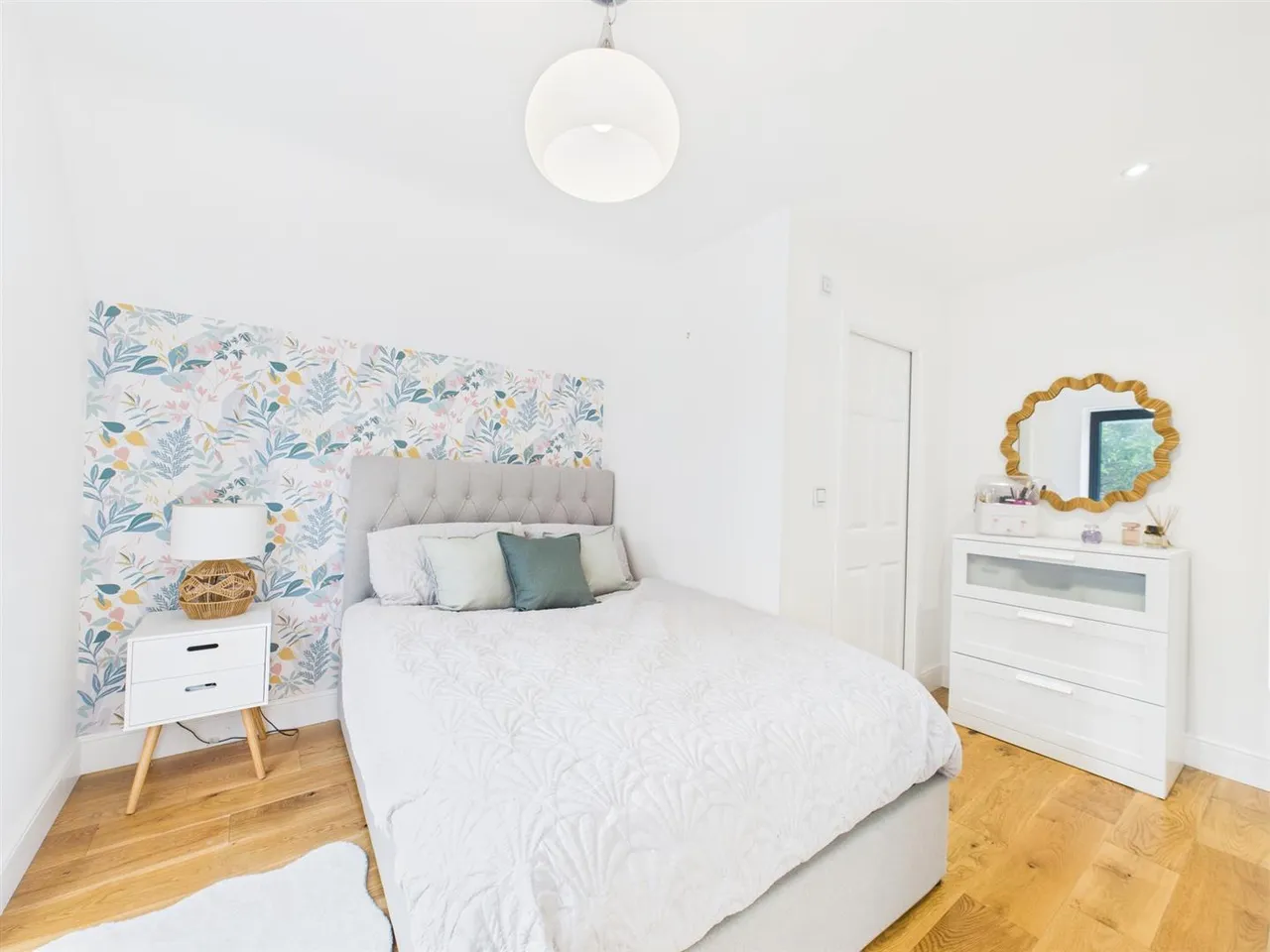 Eastcote Road, Ruislip, HA4 8DT, photo 15