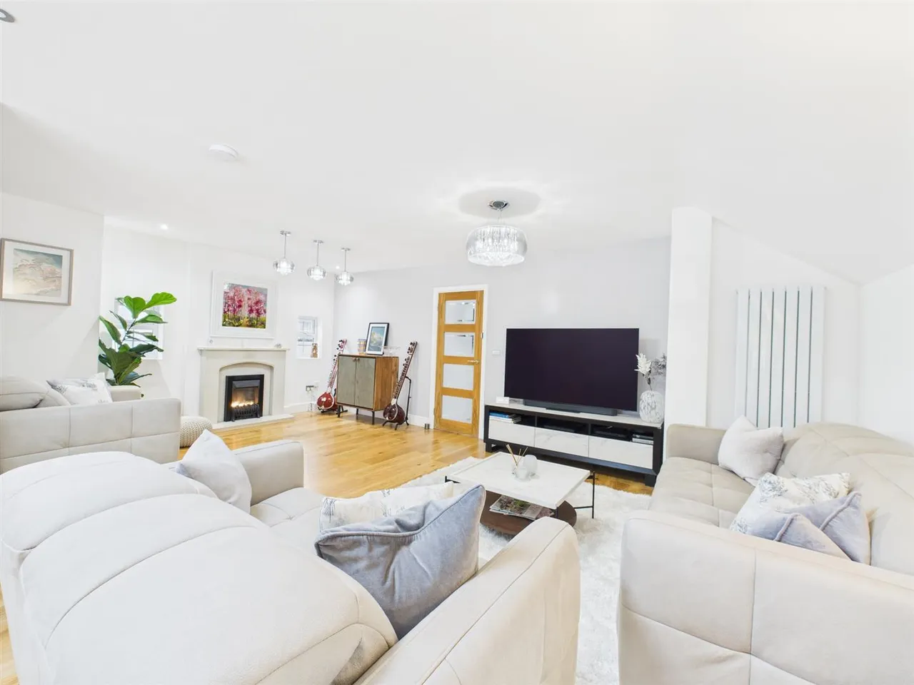 Eastcote Road, Ruislip, HA4 8DT, photo 8