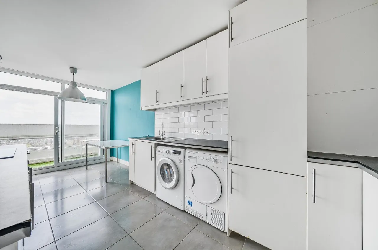 Kennington Lane, Kennington, London, SE11, photo 6