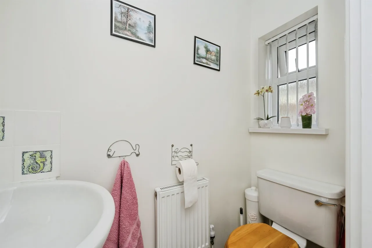 Howards Way, Swansea, SA4, photo 11