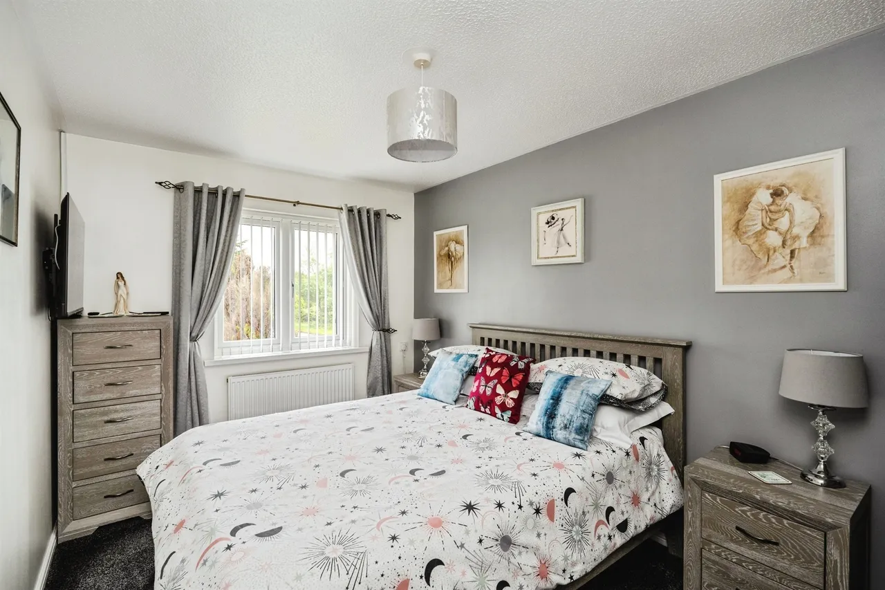 Howards Way, Swansea, SA4, photo 12