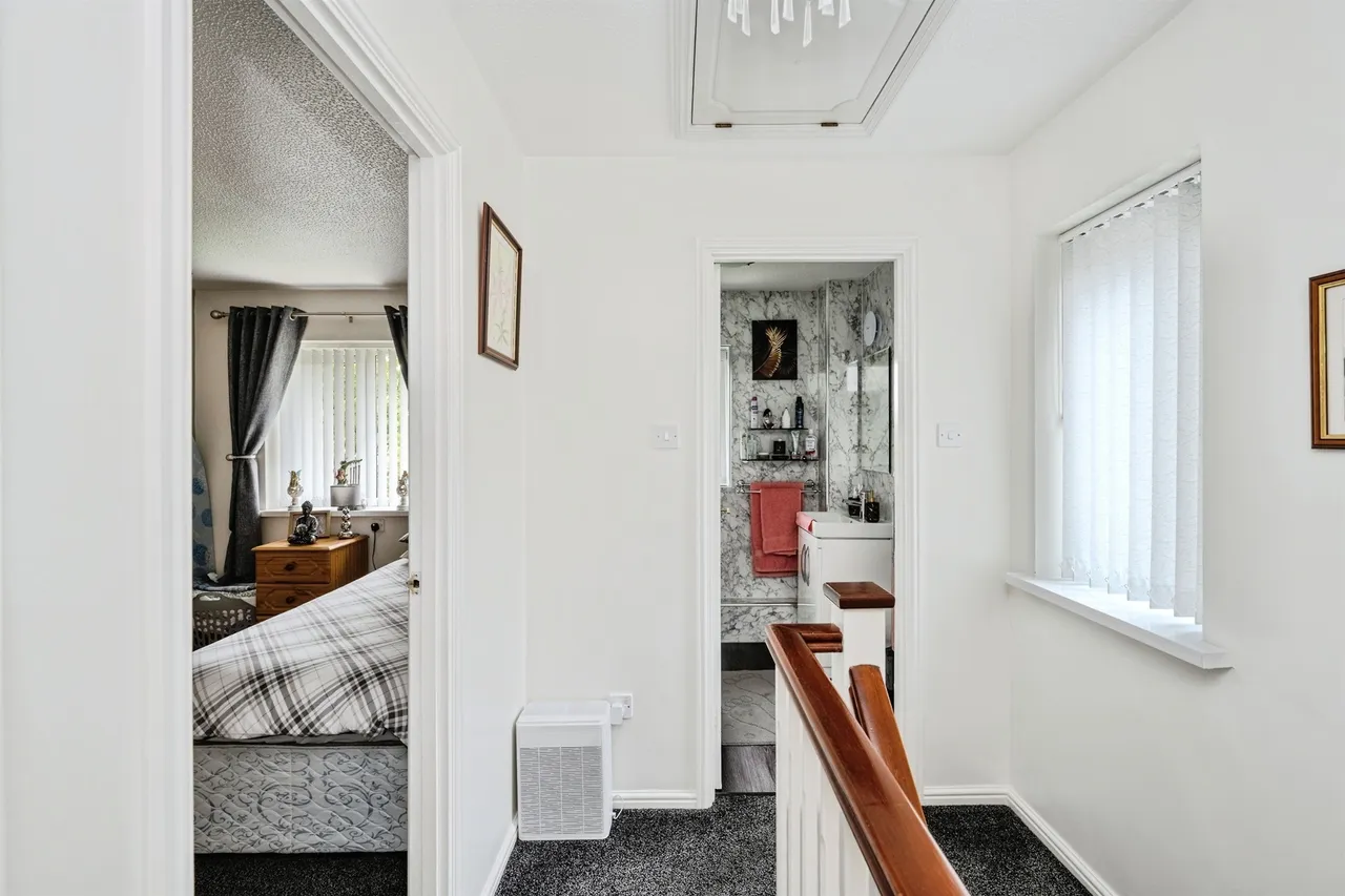Howards Way, Swansea, SA4, photo 10
