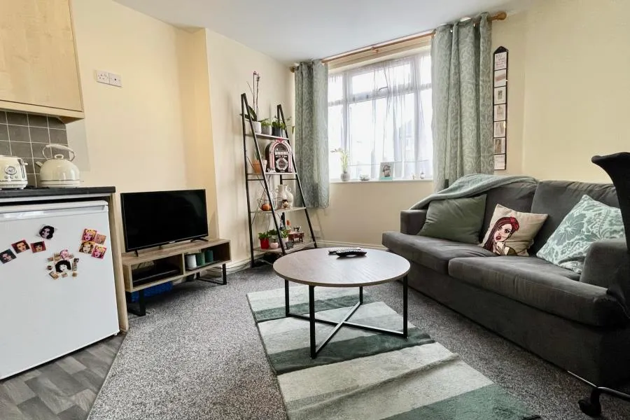 St Johns Lane, Bedminster, BS3, photo 3