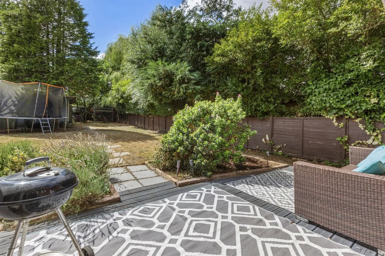 Hithercroft Road, Downley, HP13, photo 7