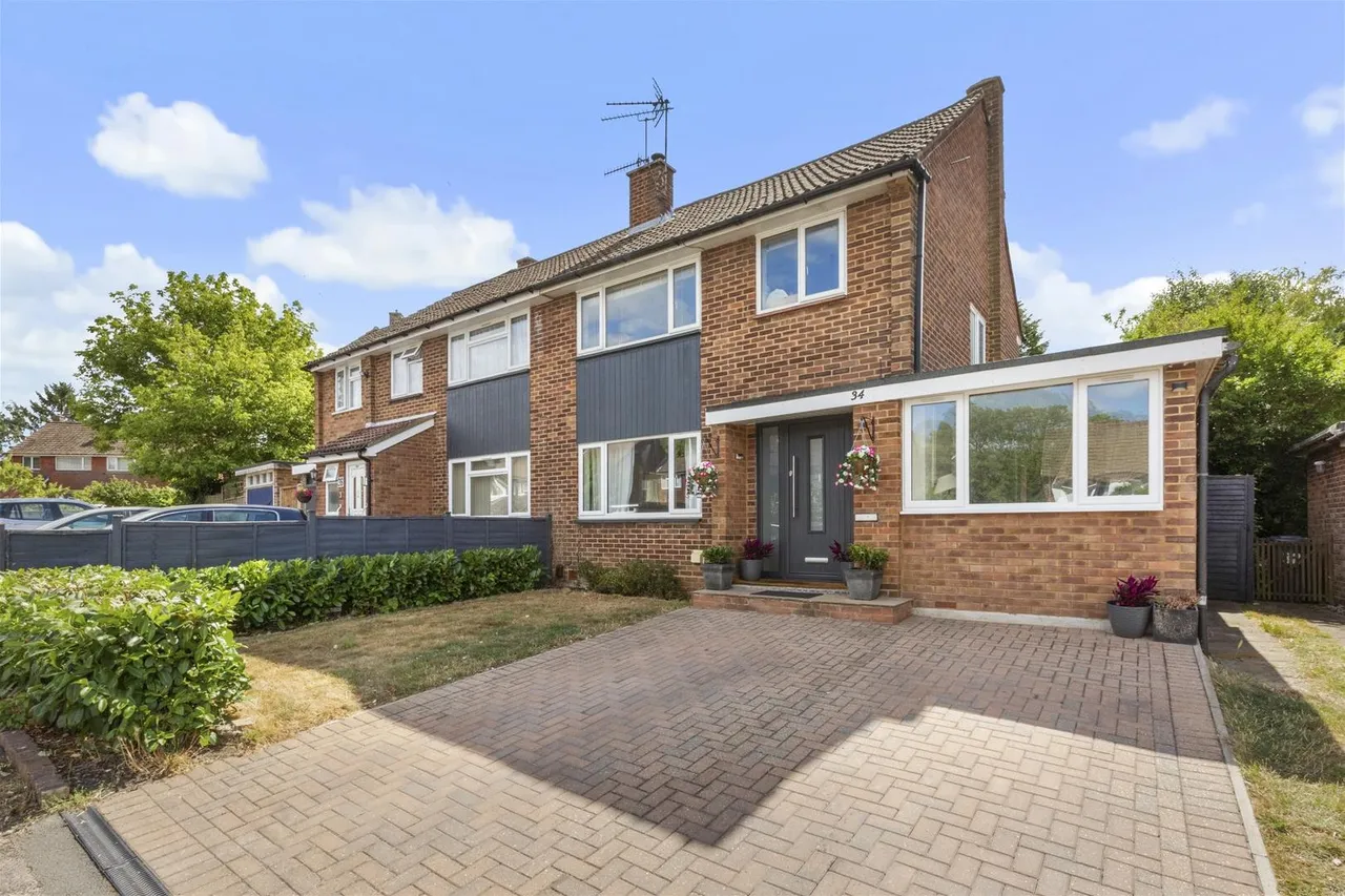 5 bed house for sale, Hithercroft Road, Downley, HP13