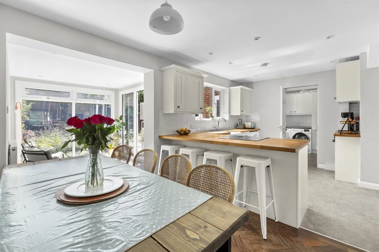 Hithercroft Road, Downley, HP13, photo 5