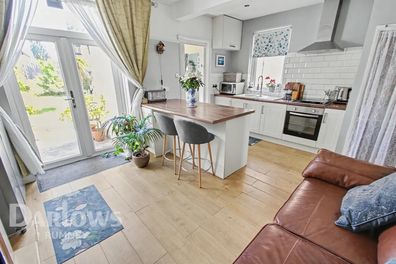 Wentloog Road, Cardiff, photo 6