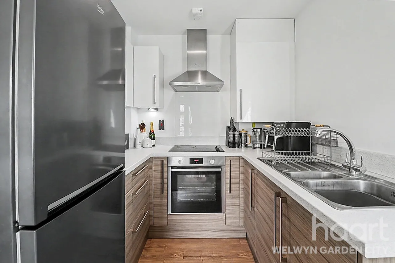 Bessemer Road, Welwyn Garden City, AL7, photo 7