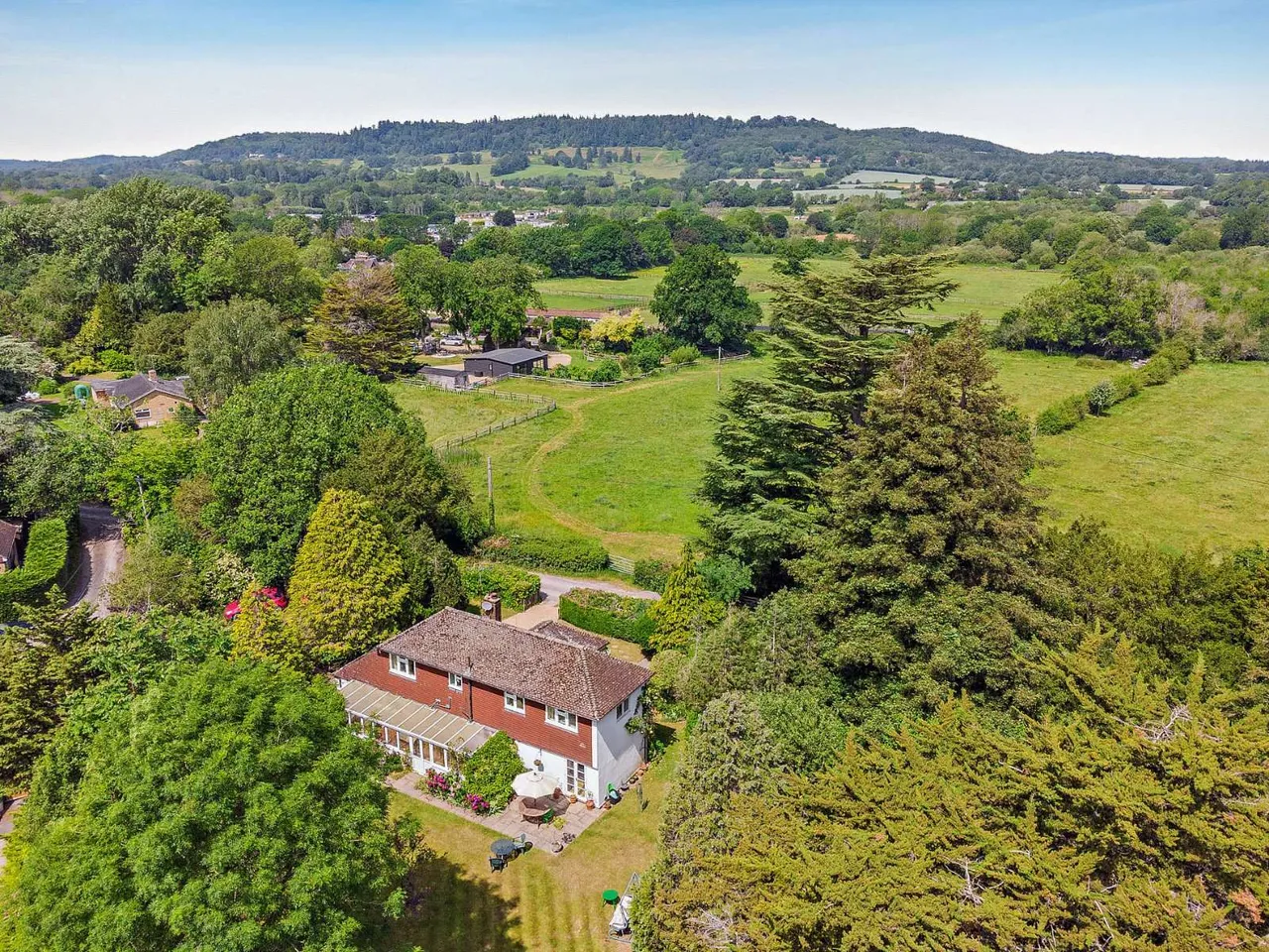 Hall Place, Cranleigh, GU6, photo 17