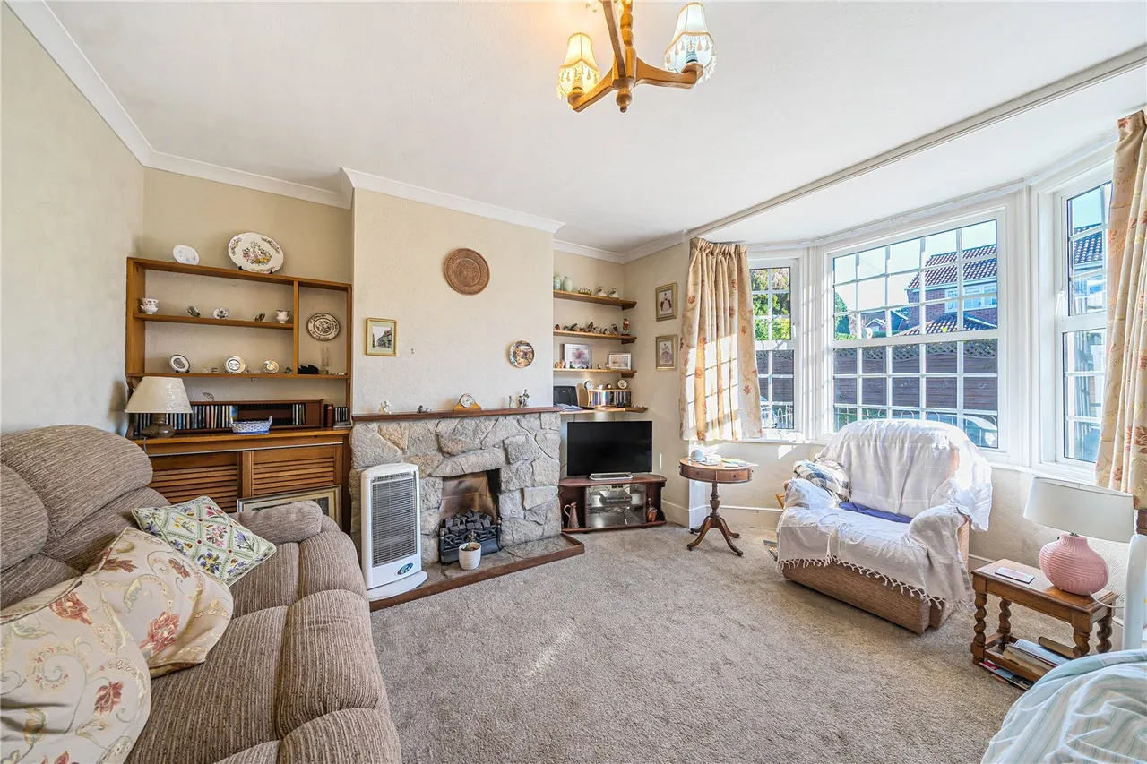 Mayflower Road, Whitehill, GU35, photo 2