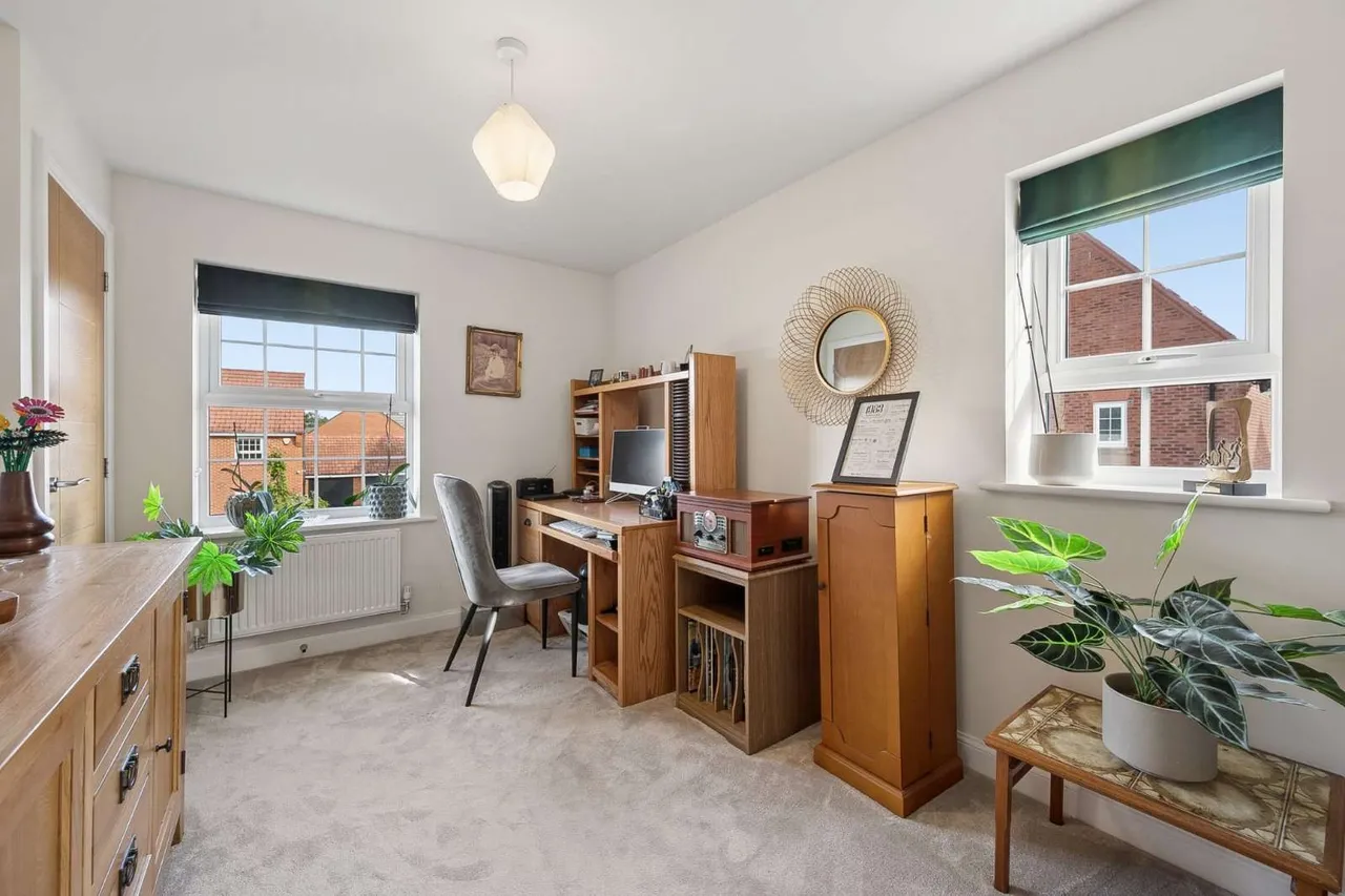 Orchid Close, Wilmslow, SK9, photo 13