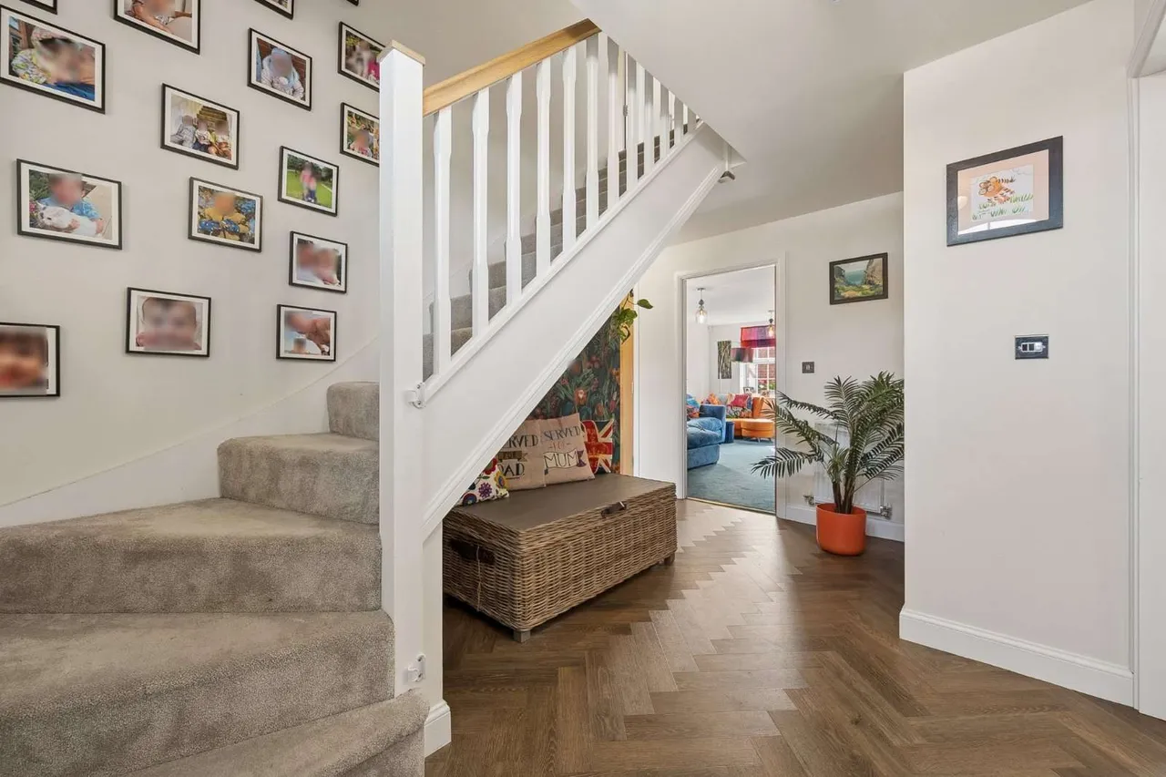Orchid Close, Wilmslow, SK9, photo 7