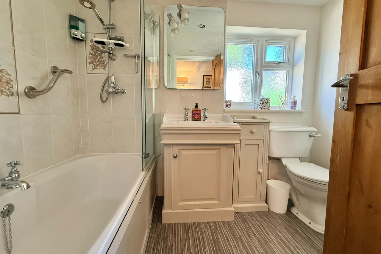 Three Willows, Kingston Common, BH24, photo 13