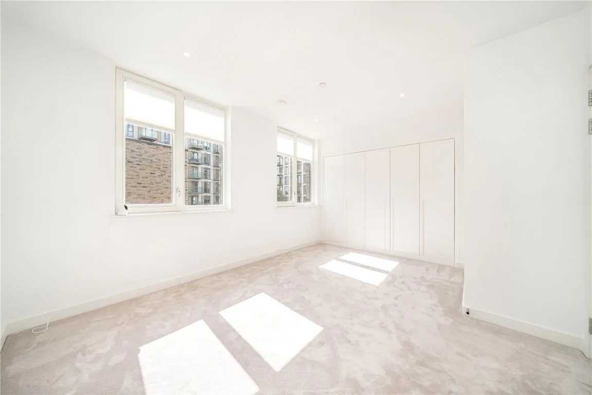 Schooner Road, Canary Wharf, photo 17