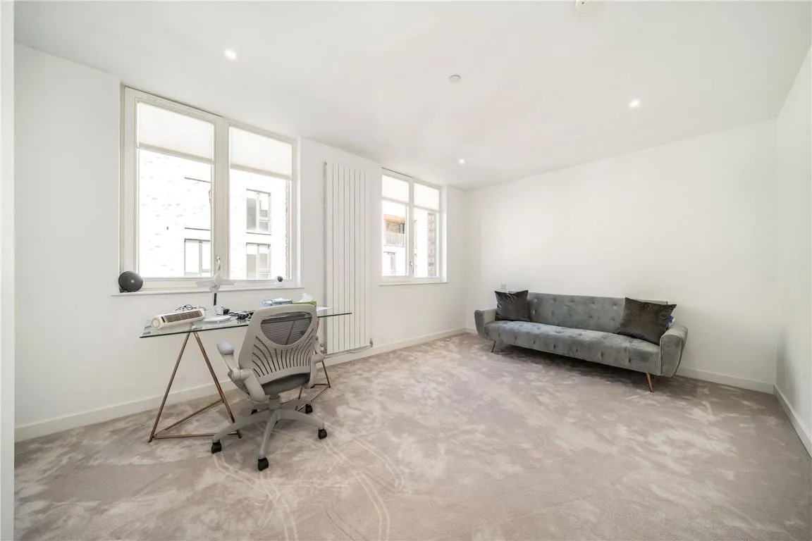 Schooner Road, Canary Wharf, photo 21