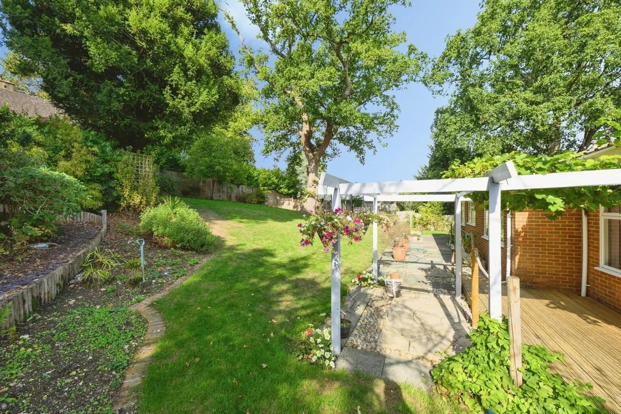 Highclere Close, Kenley, CR8, photo 11