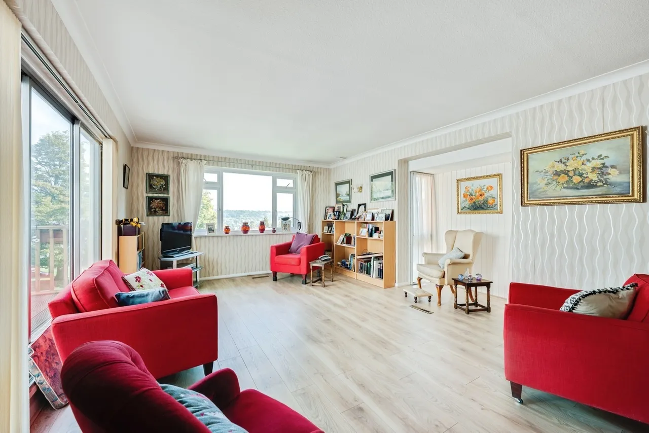 Highclere Close, Kenley, CR8, photo 2
