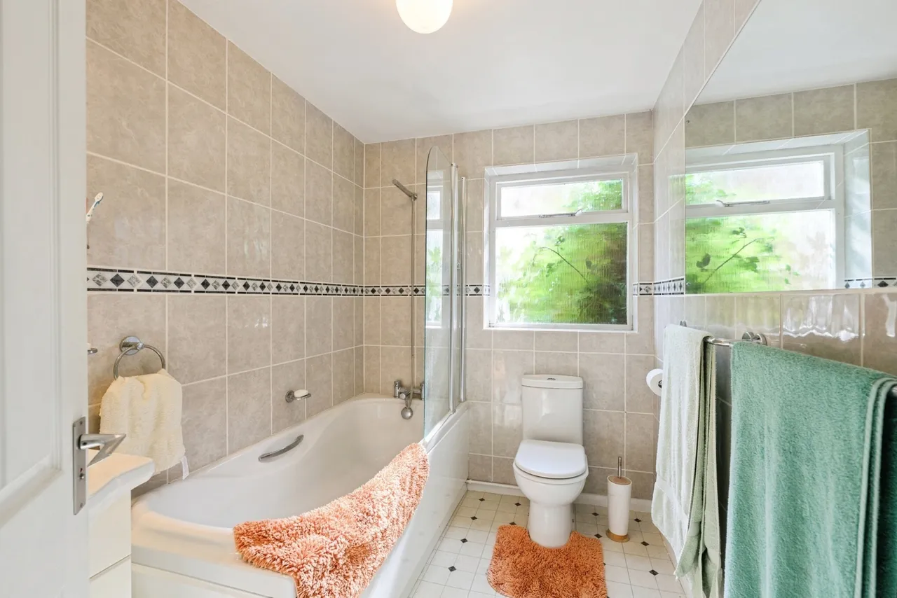 Highclere Close, Kenley, CR8, photo 13