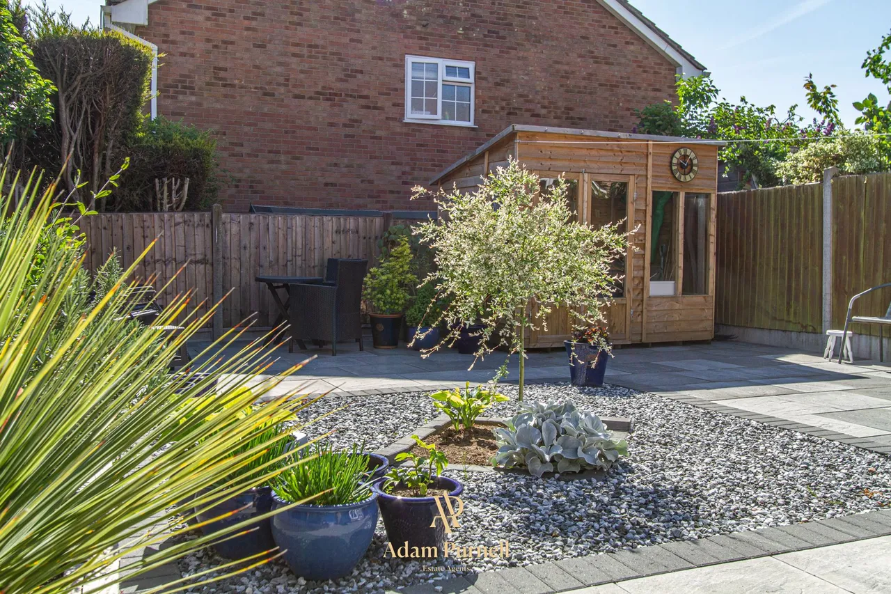 Newquay Close, Hinckley, LE10, photo 15