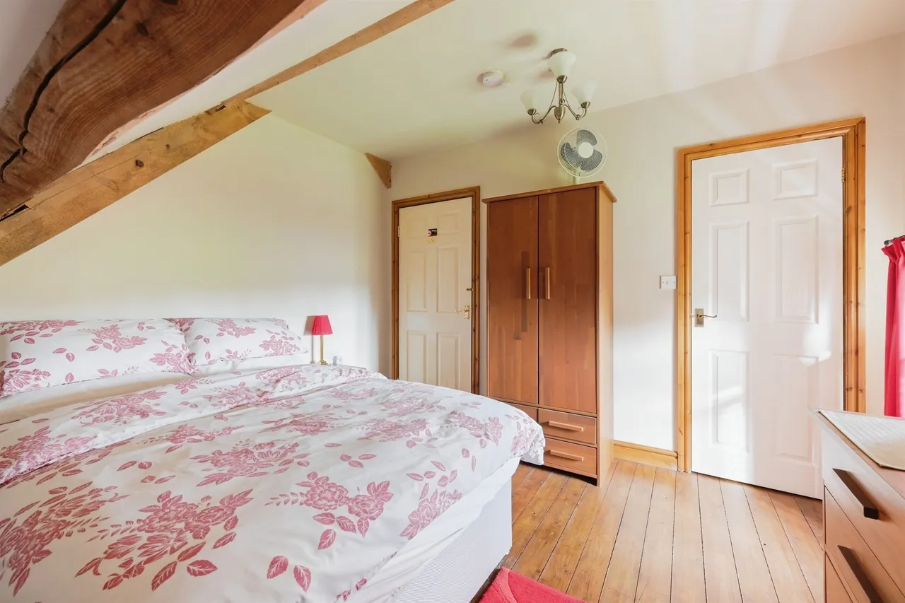 Lapwing Cottage, Leigh, ST10, photo 12