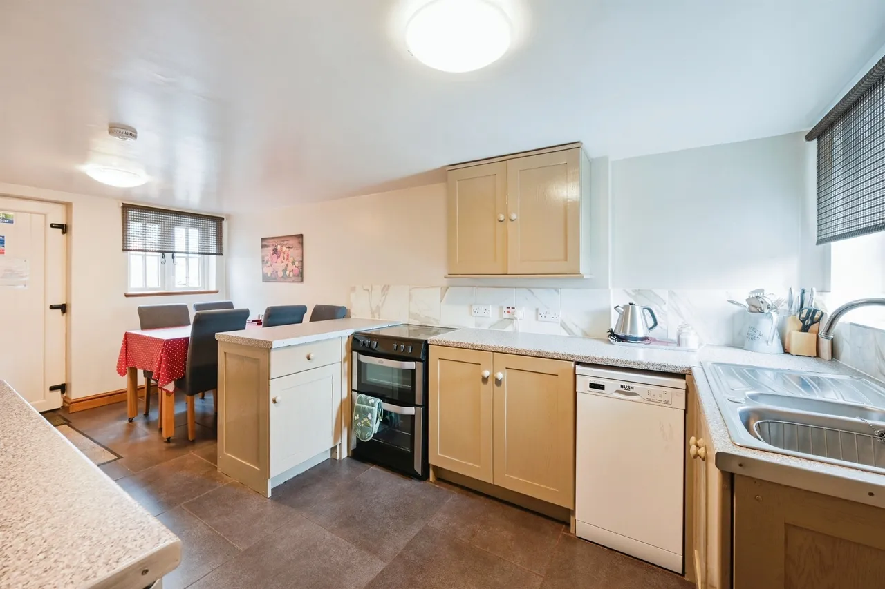 Lapwing Cottage, Leigh, ST10, photo 7
