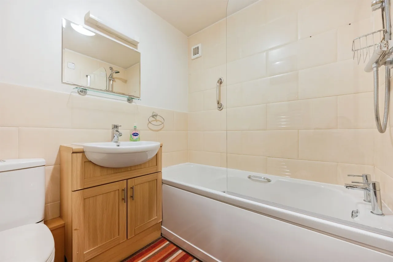 Lapwing Cottage, Leigh, ST10, photo 9