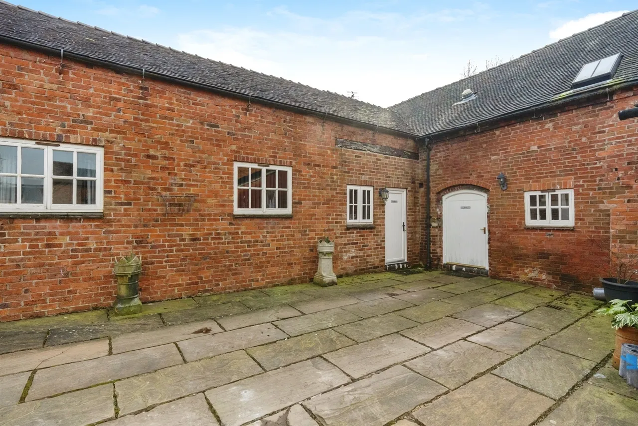 2 bed barn conversion for sale, Lapwing Cottage, Leigh, ST10
