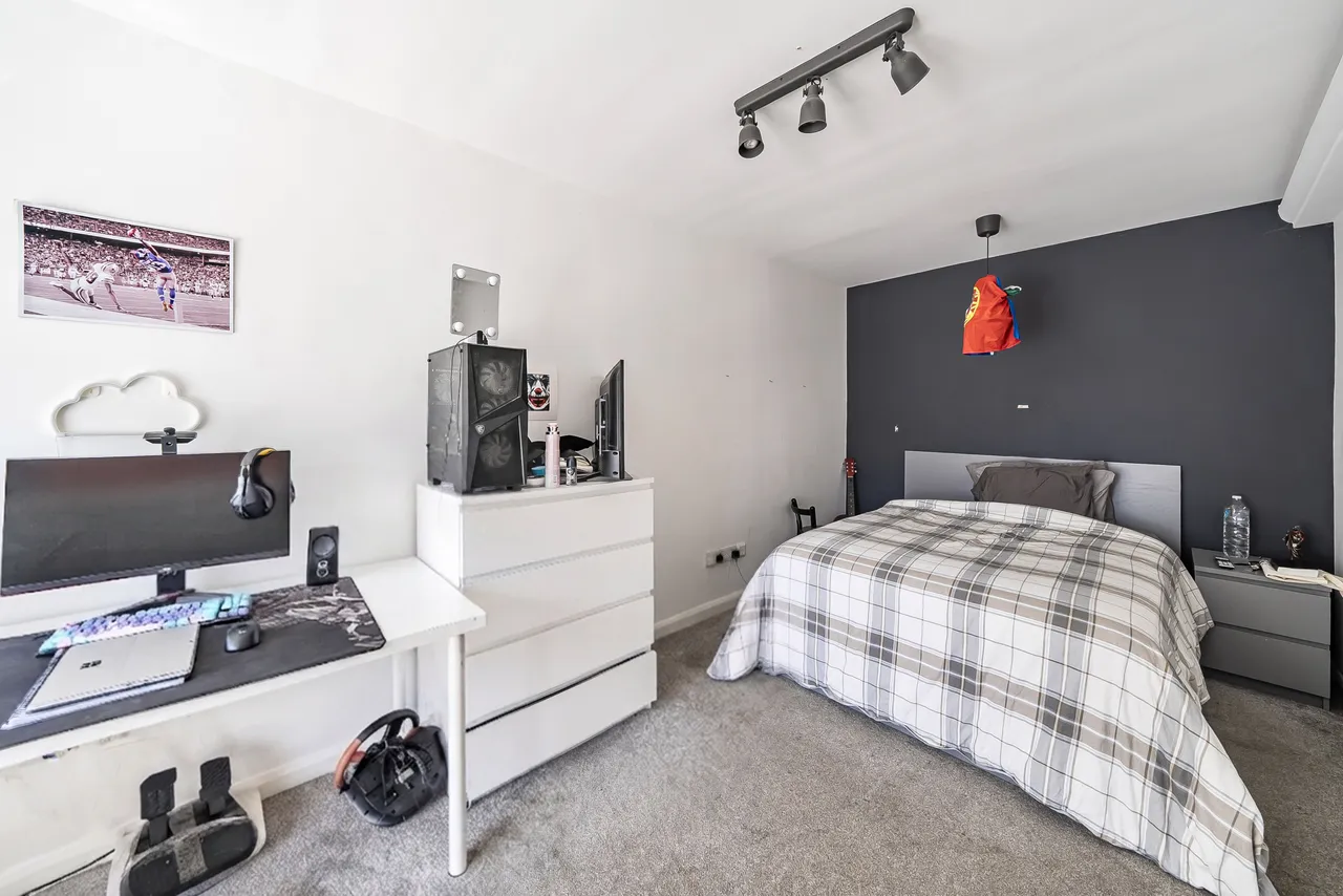 5 Mays Lane, Barnet, photo 7