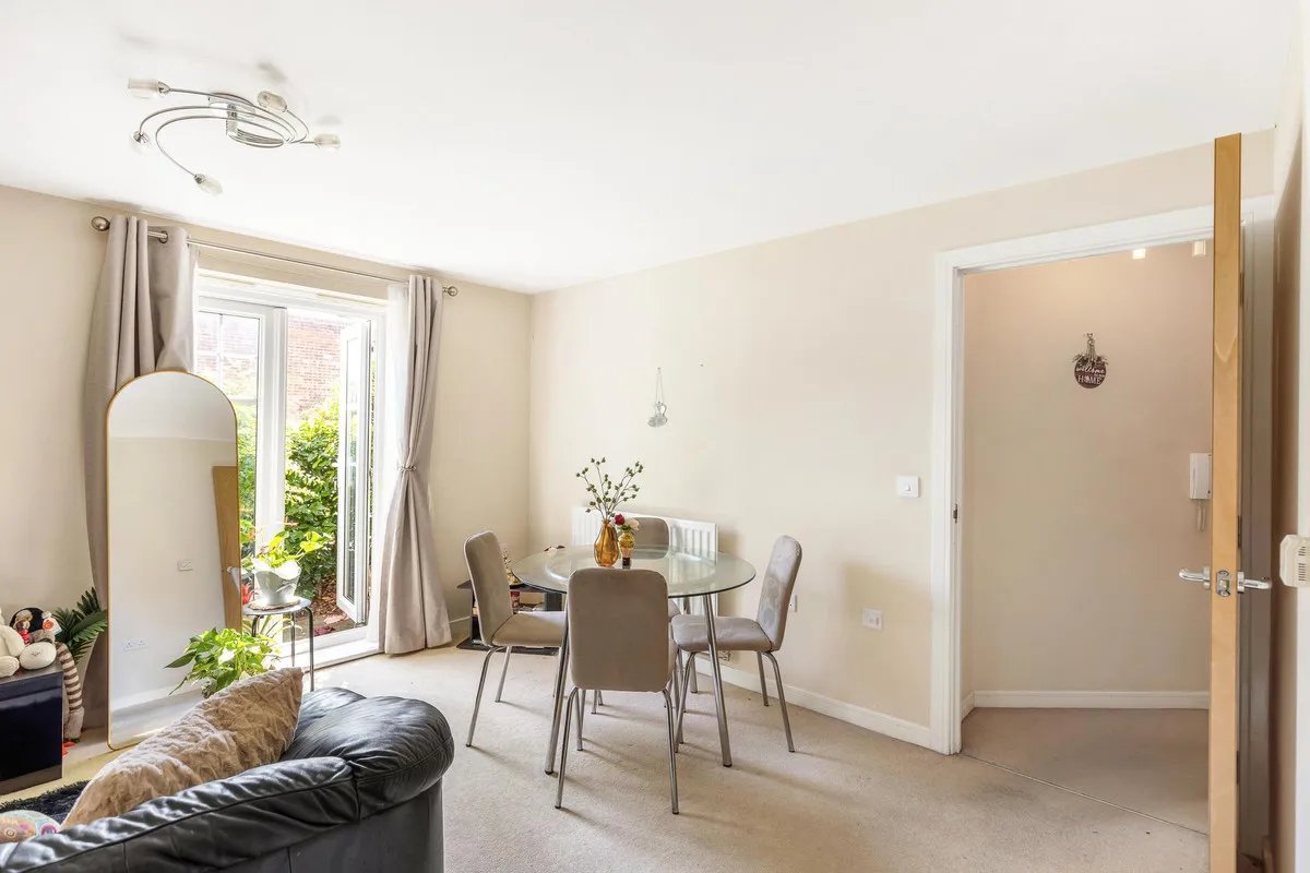 Morden, SM4, photo 3