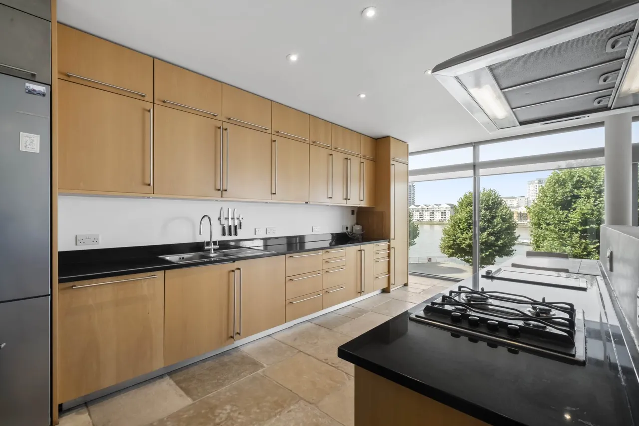 The Montevetro Building, Battersea, SW11, photo 6