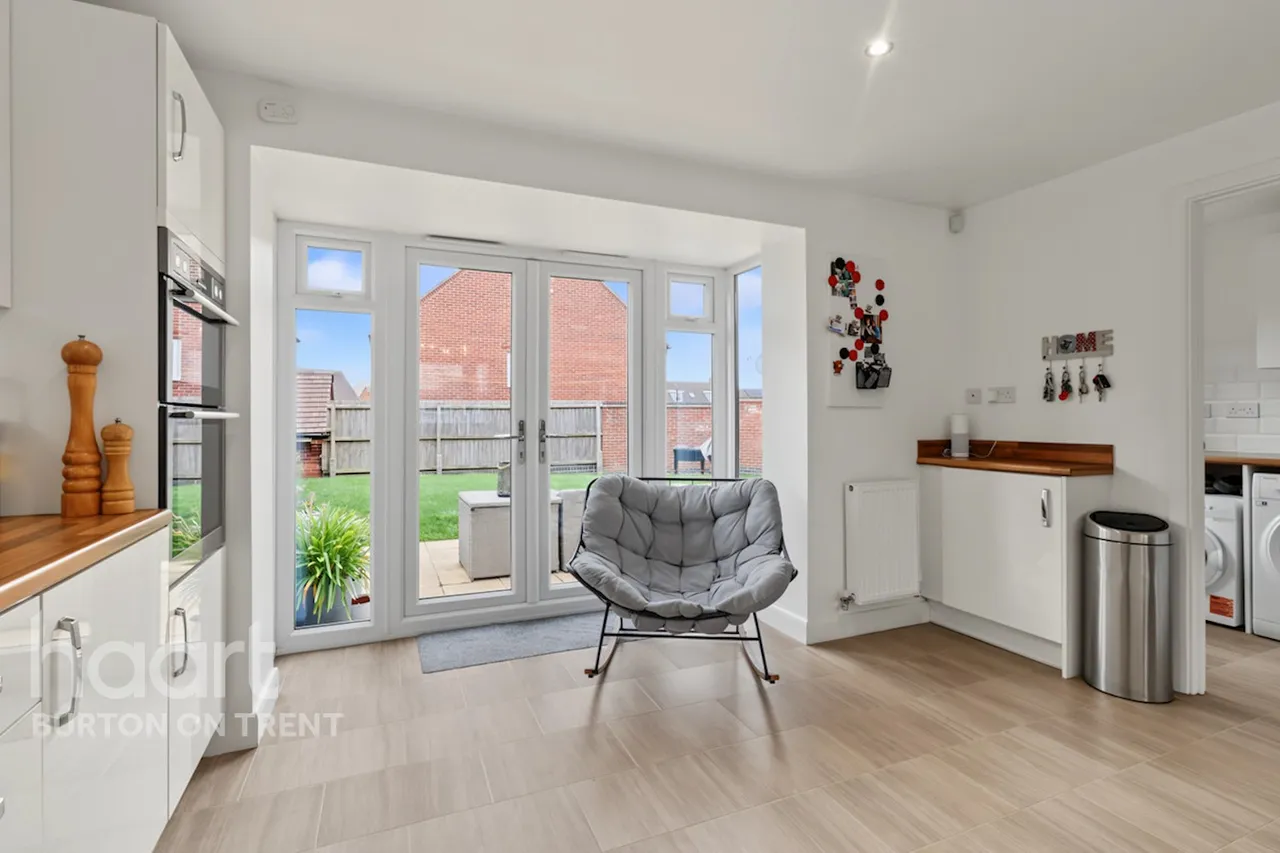 Galloway Road, Burton-On-Trent, DE15, photo 12