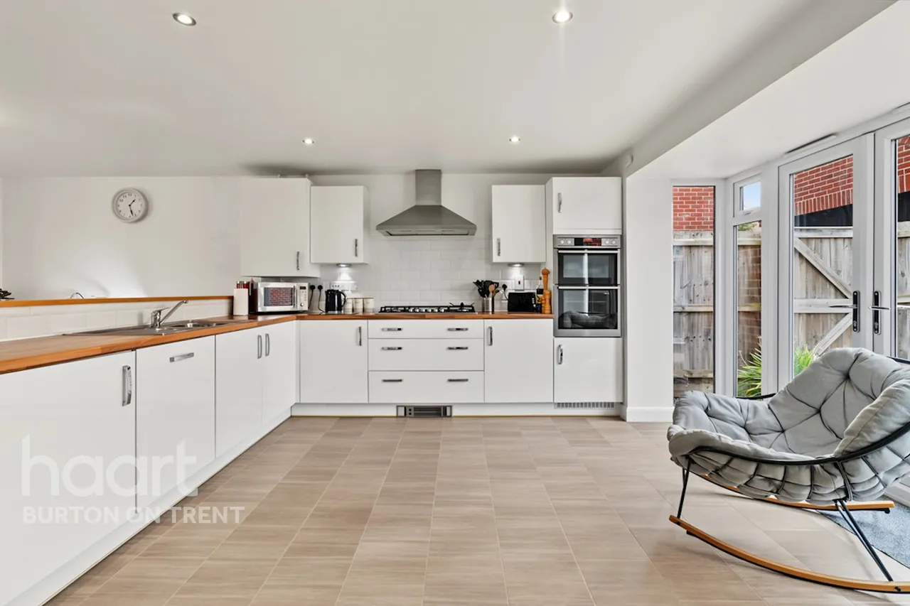 Galloway Road, Burton-On-Trent, DE15, photo 13